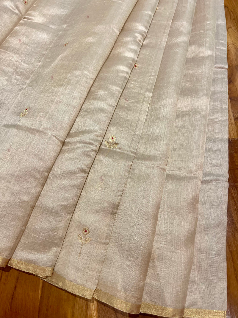 Handlooom Chanderi Silk Saree - Mini Round Buta With Red Mina - Gold