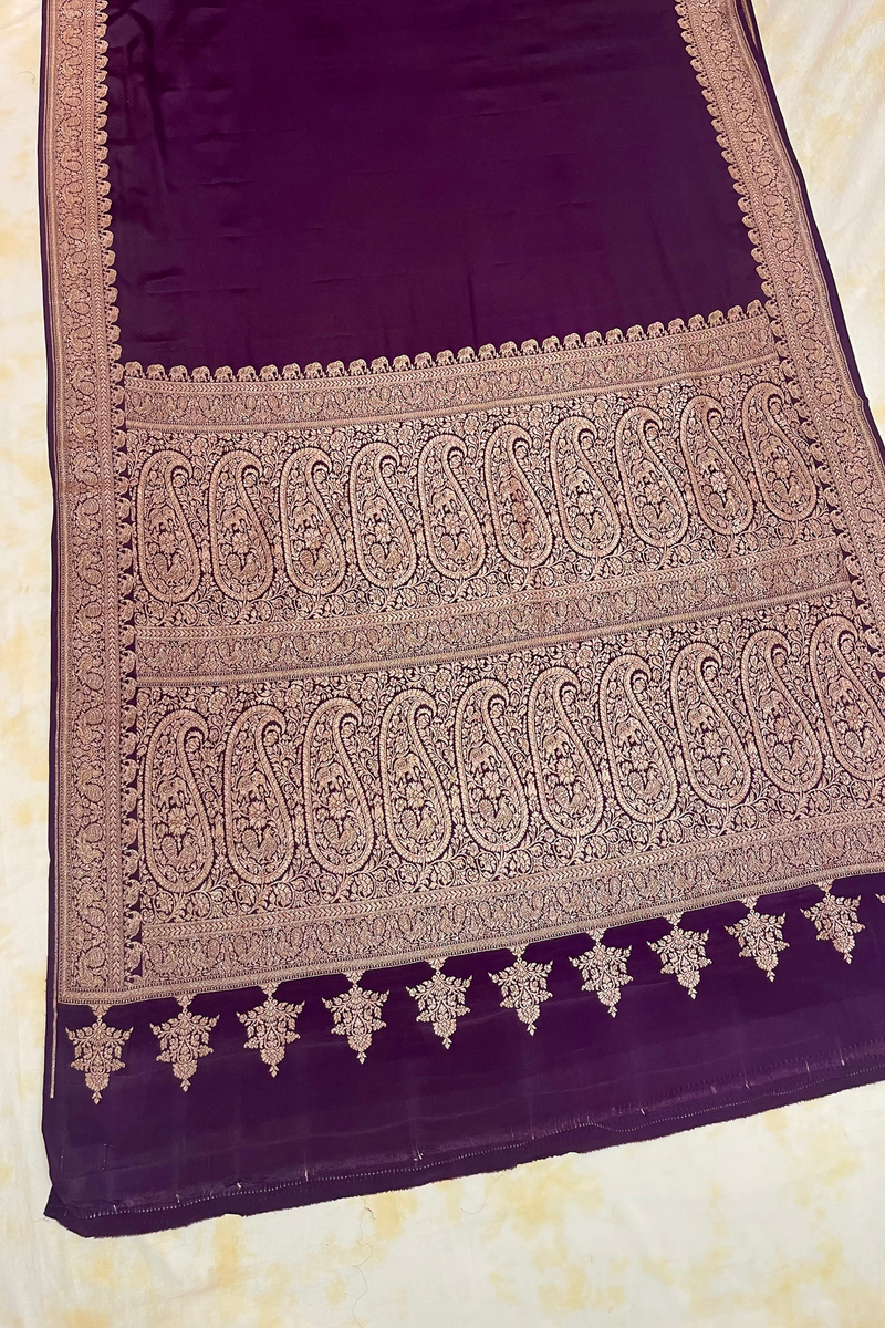 HOV Handloom Banarasi Crepe Silk Saree - Plain Body With Border -Light Purple - 071