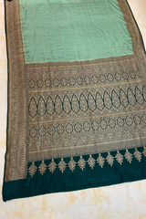 HOV Handloom Banarasi Katan Crepe Silk Saree - Light Green Dark Green- 106