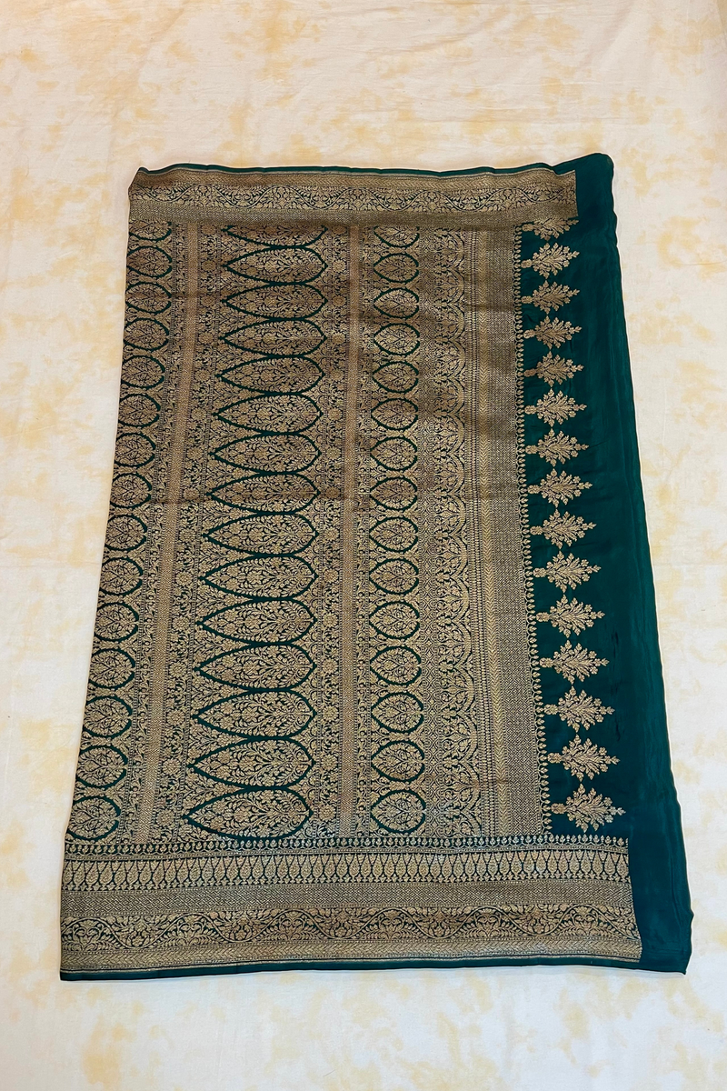 HOV Handloom Banarasi Katan Crepe Silk Saree - Light Green Dark Green- 106