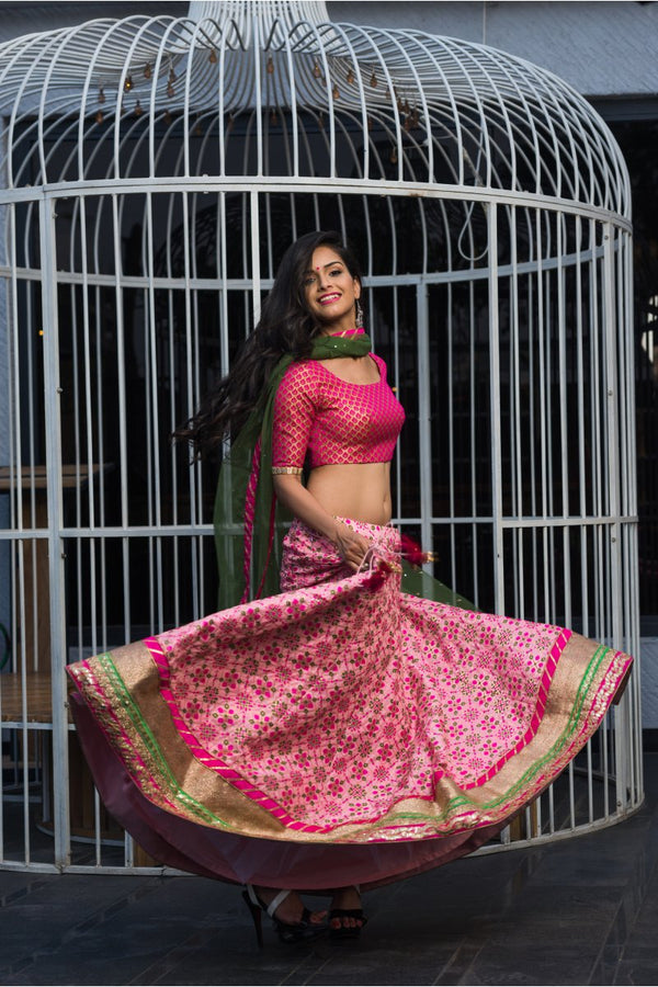 Masakali Pink Patola Lehenga - Vaarasa