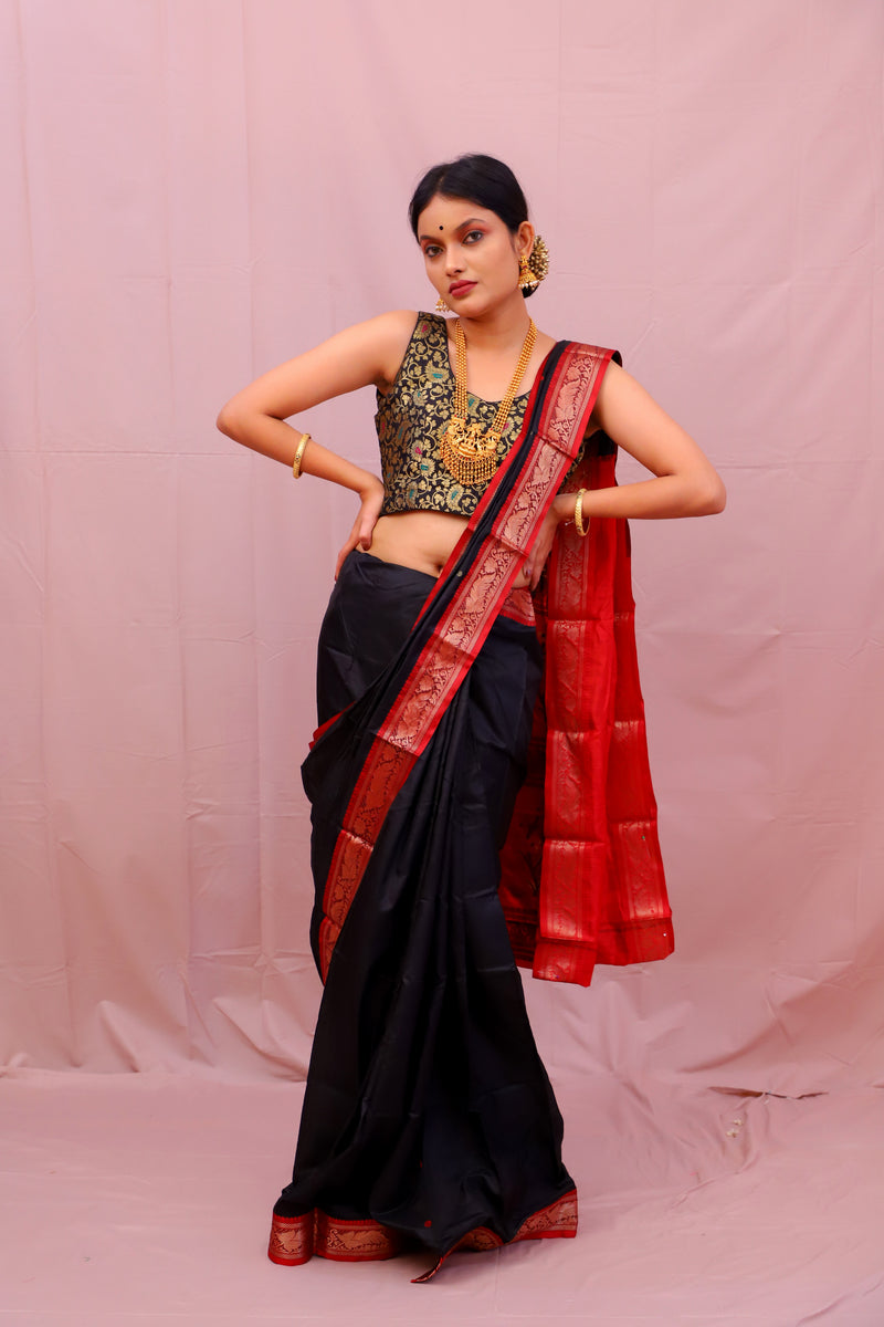 Handwoven Black & Red Muslin Jamdani Saree